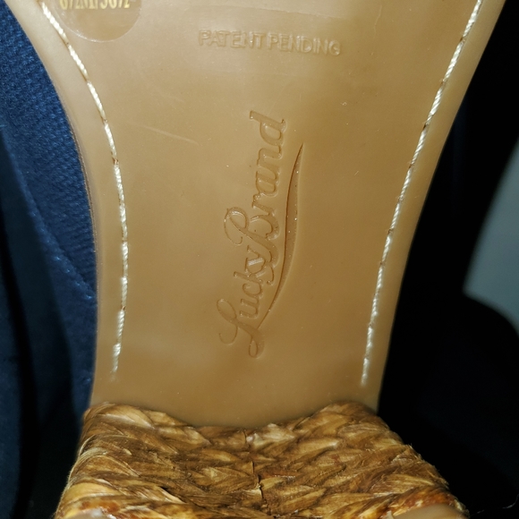Lucky Brand Hale lace up booties 8.5 - Picture 13 of 14